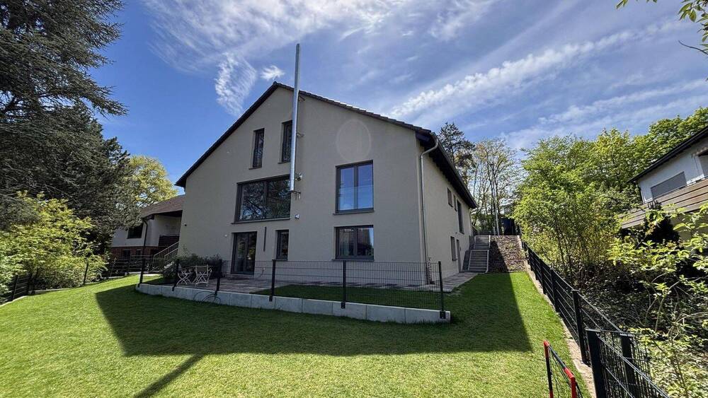 Thumbnail-Moderne, möblierte, neu sanierte Wohnung mit Terrasse und eigenem Gartenanteil (Babenberger Viertel)