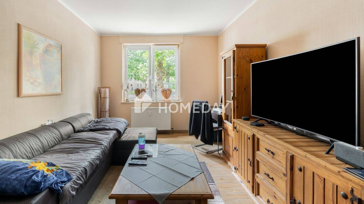 Thumbnail-Sofort bezugsfrei: Charmante Erdgeschosswohnung mit Loggia und Gartenmitbenutzung