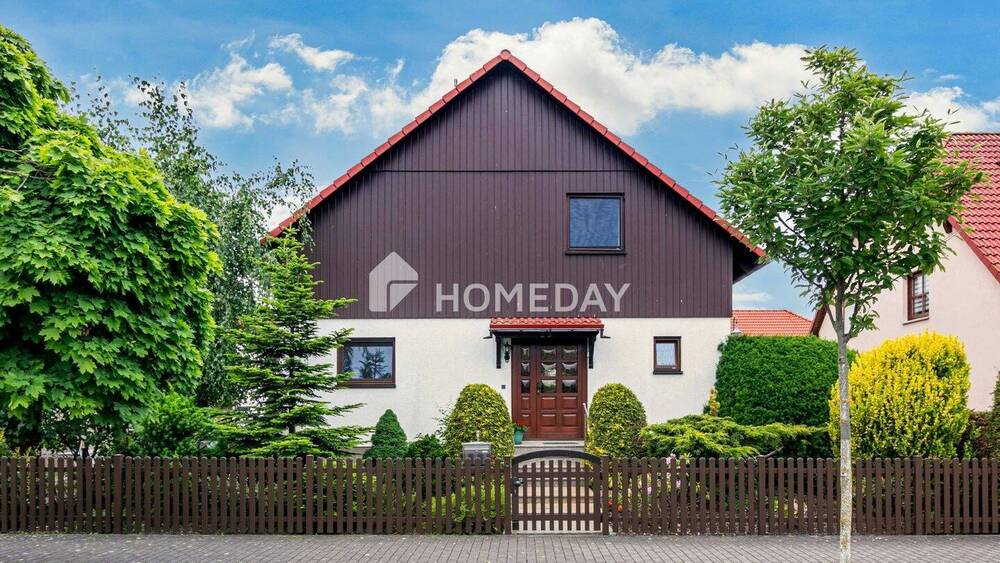 Thumbnail-Top gepflegtes EFH mit Gartenparadies, Terrasse, Kamin, Carport und Wohlfühlatmosphäre