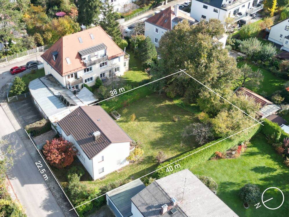 Thumbnail-EFH auf 880 m² mit Potential für ca. 400 m² Wfl. mit Südgarten