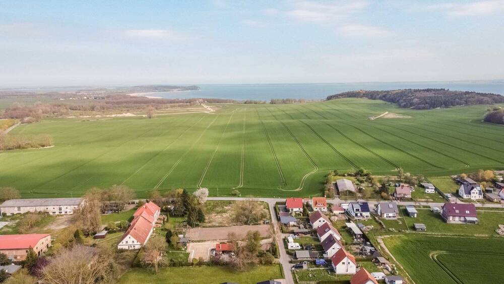Thumbnail-Teilbares Baugrundstück mit Baugenehmigung nahe Ralswiek