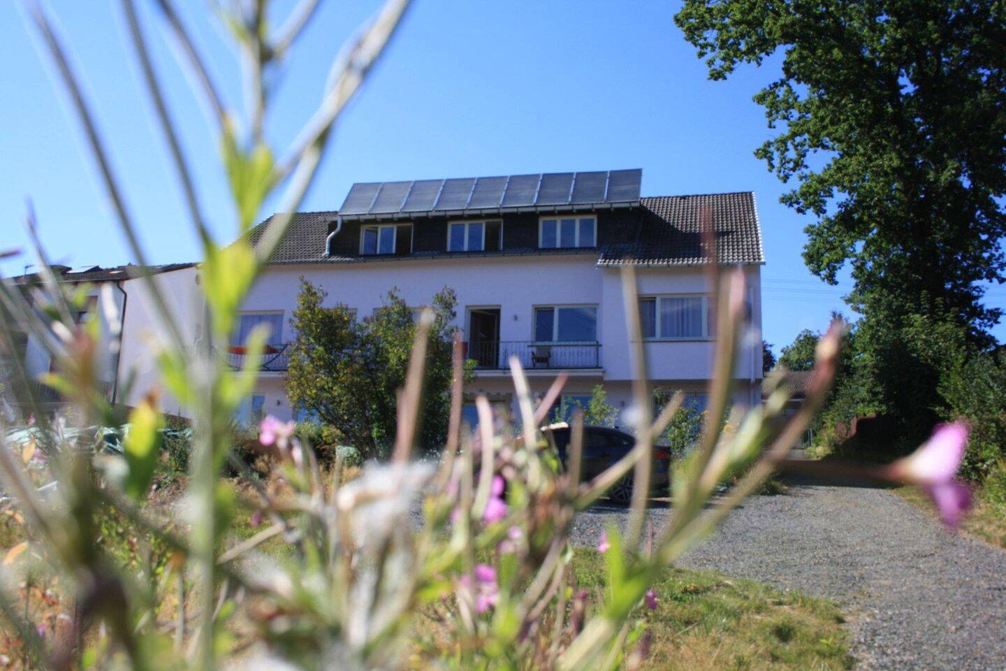 Thumbnail-Wohnen, Leben, Arbeiten im Mehrfamilienhaus mit Seminarbereich