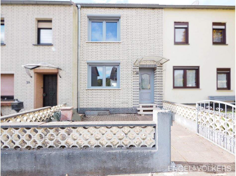 Thumbnail-Charmantes Reihenmittelhaus in Saarbrücken-Burbach!