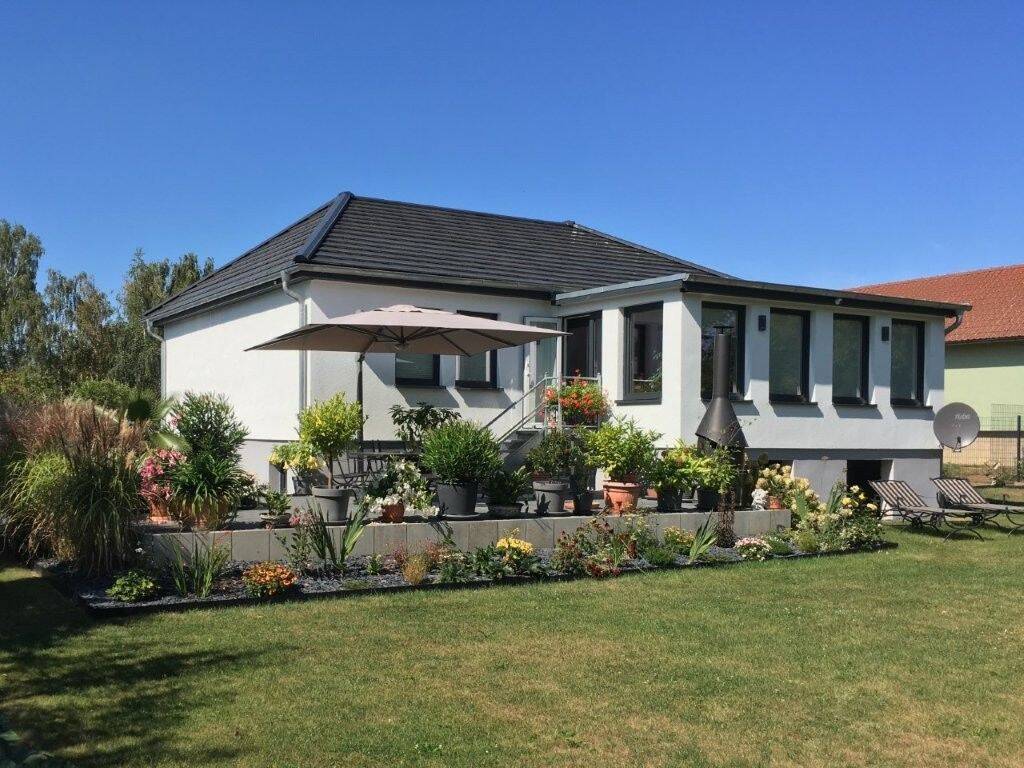 Thumbnail-Moderner Bungalow mit Seeblick in Reimershagen