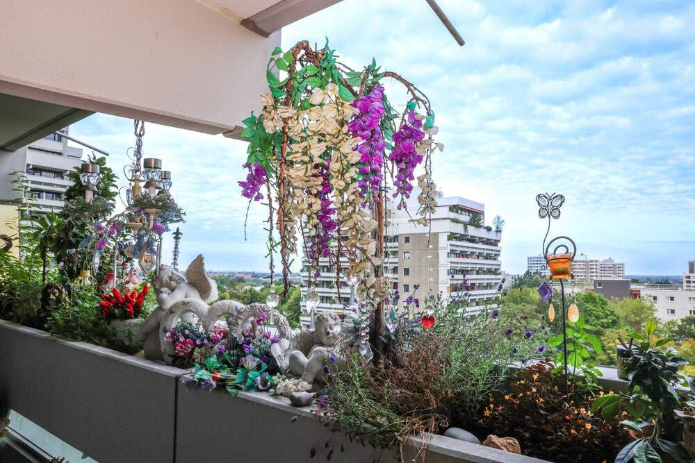 Thumbnail-Großzügige 4-Zimmer-Wohnung mit zwei Loggien und Einbauküche – Ihr neues Zuhause in TaufkirchenMünchen