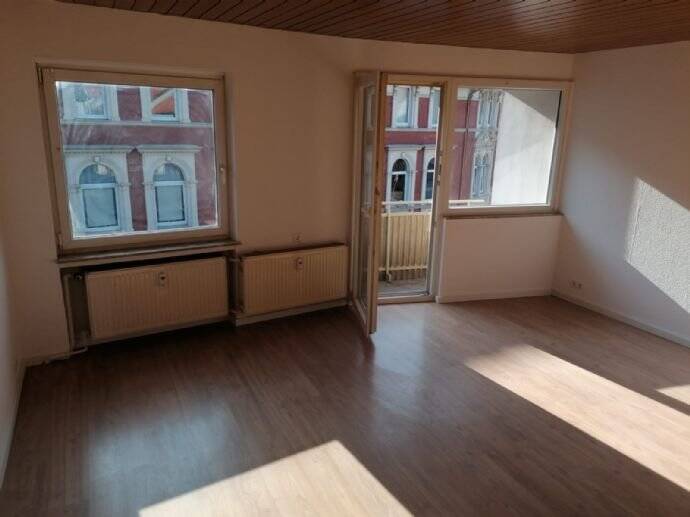 Thumbnail-**3-Zimmer Wohnung im Zentrum mit Balkon**