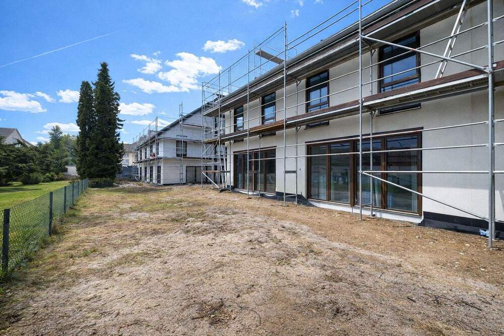 Thumbnail-Neubau-Reihenhaus kurz vor Innenausbau - Bodenbeläge noch wählbar!