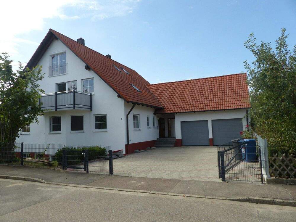 Thumbnail-Vollständig renoviertes 3 Familienhaus+ Einliegerwohnung mit großen eingewachsenen Gärten