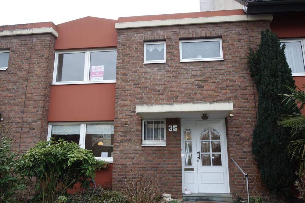 Thumbnail-EINFAMILIEN-REIHENMITTELHAUS PARKETT 4 ZIMMER MOD. BÄDER+G-WC GARTEN TERRASSE GARAGE IN HASSELS