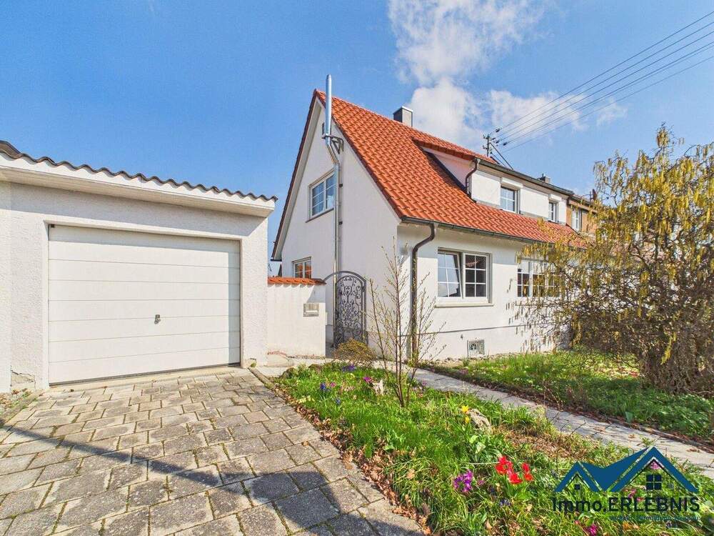 Thumbnail-Charmante Doppelhaushälfte in begehrter Halbhöhenlage von Eislingen mit sonnigem 416 m² Grundstück!