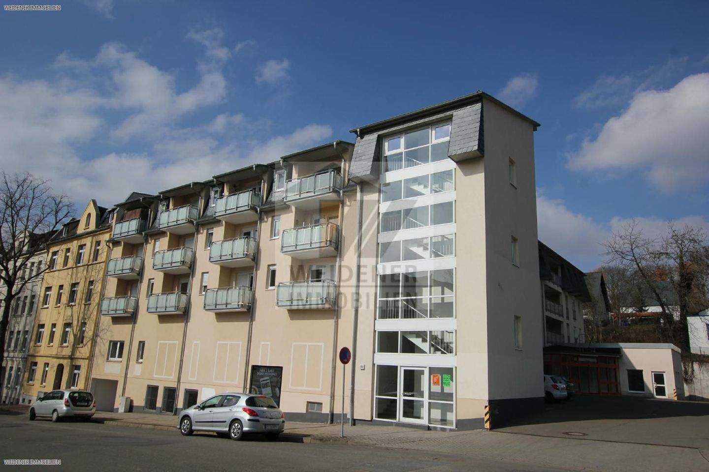 Thumbnail-komplett eingerichtete 2 Raum-ETW mit Balkon, Fahrstuhl + TG