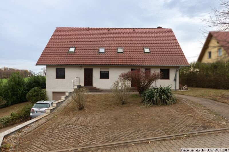 Thumbnail-Einfamilienhaus mit Einliegerwohnung in ruhiger Lage