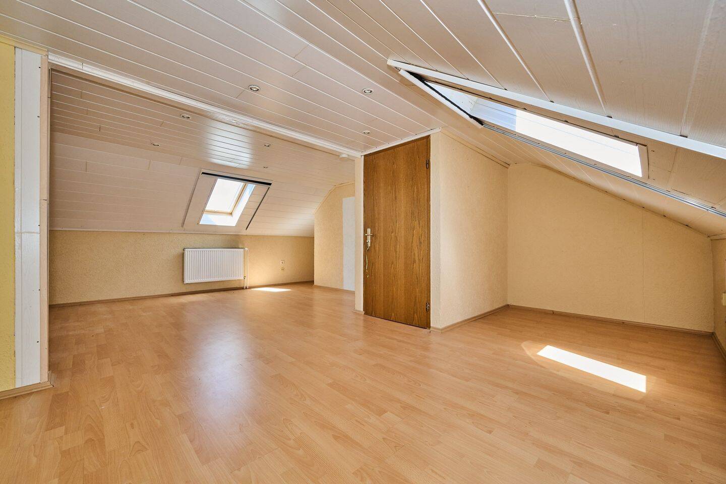 RH Straubing Ausgebautes Dachgeschoss I