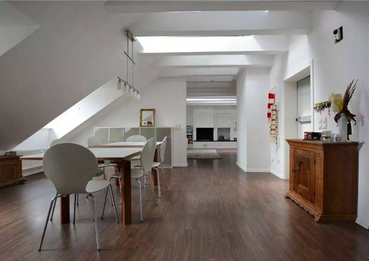 Thumbnail-Großzügige individuelle Wohnung in Ehrenfeld mit hochwertiger Einbauküche