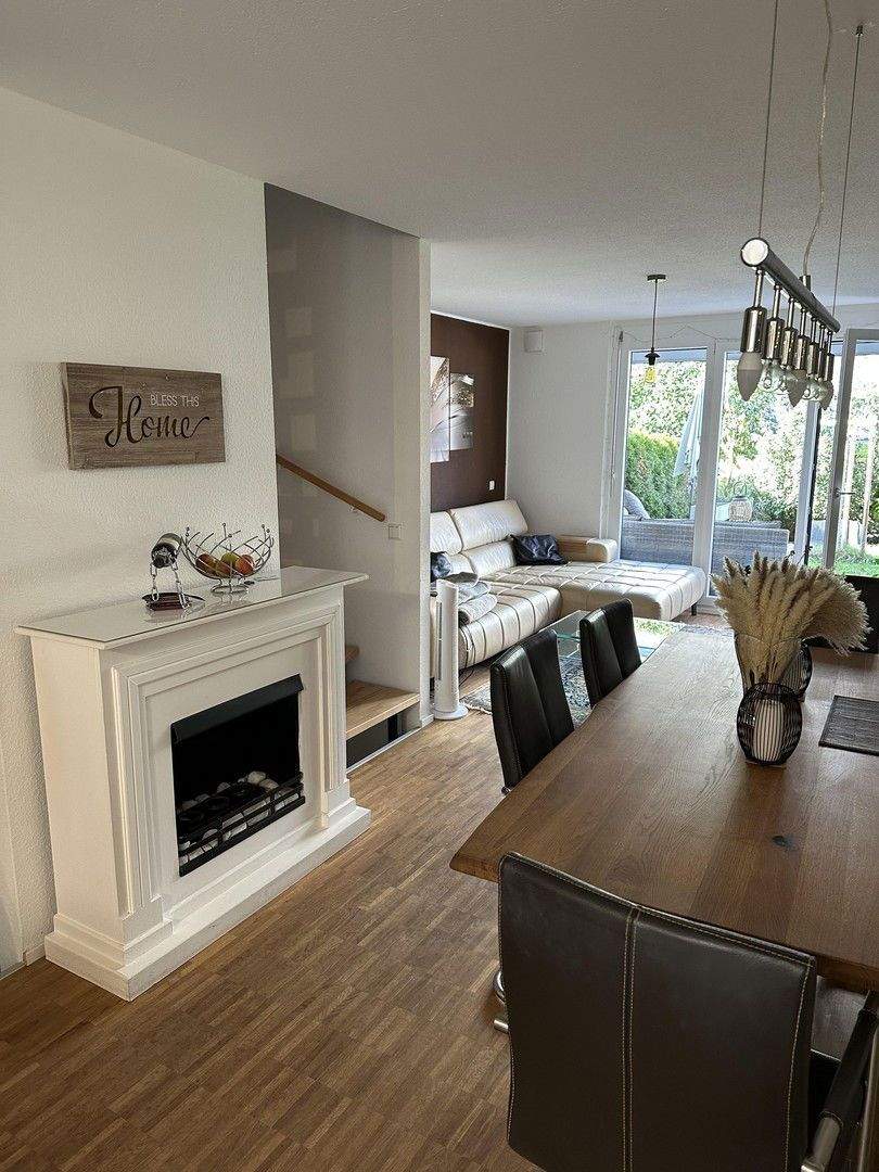 Thumbnail-Neuwertiges Reihenmittelhaus in Abstatt (Kreis Heilbronn)