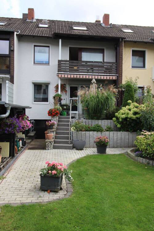 Thumbnail-RESERVIERT !!! Charmantes Reihenmittelhaus in sehr ruhiger Lage von Hannover-Groß-Buchholz !