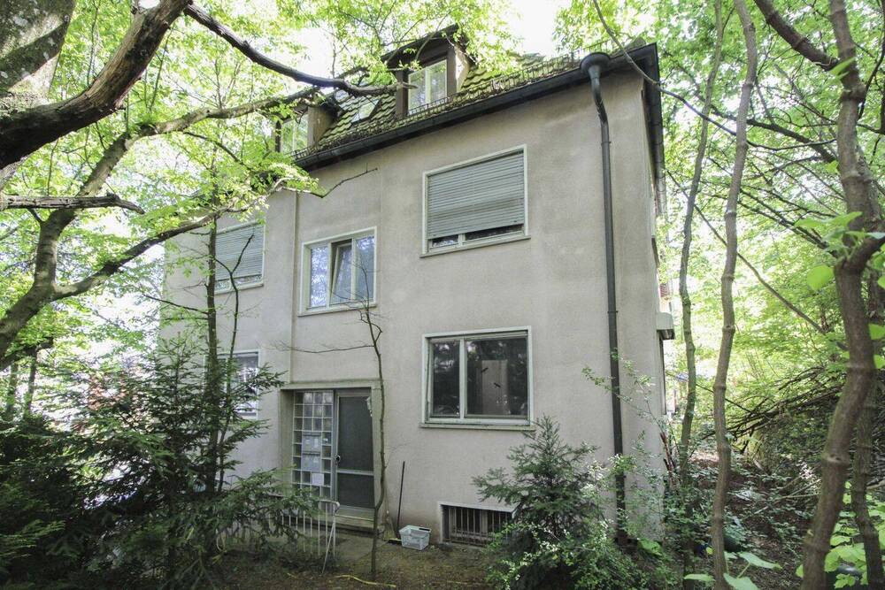 Thumbnail-Mehrfamilienhaus in Bestlage von Stuttgart-Kräherwald mit beeindruckendem Weitblick