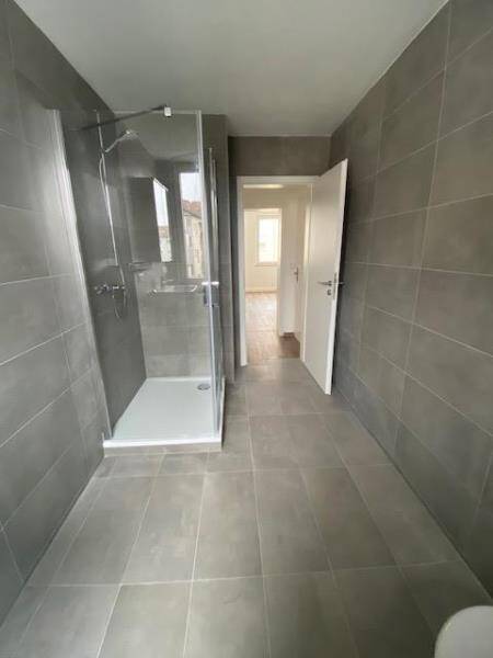 Thumbnail-Helle Drei Zimmer