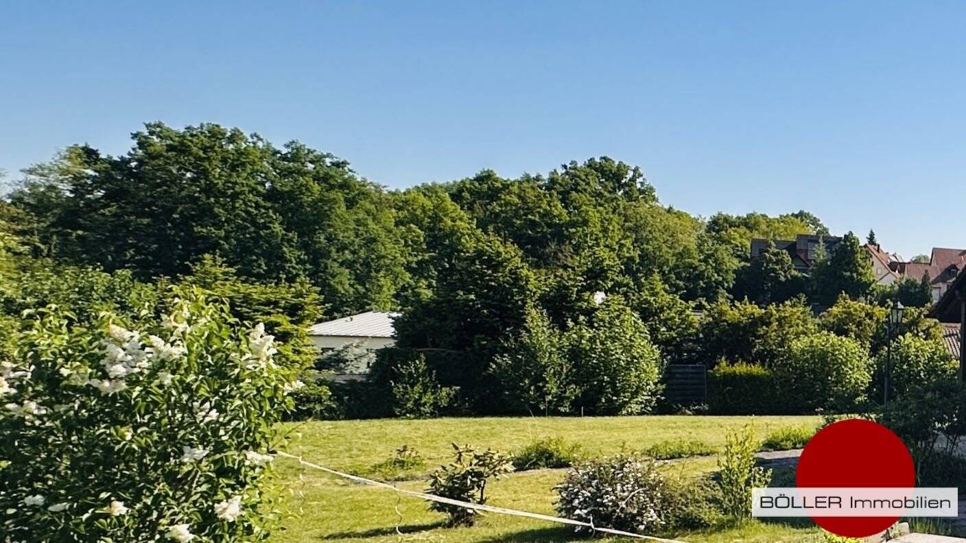 sonniges Grundstück