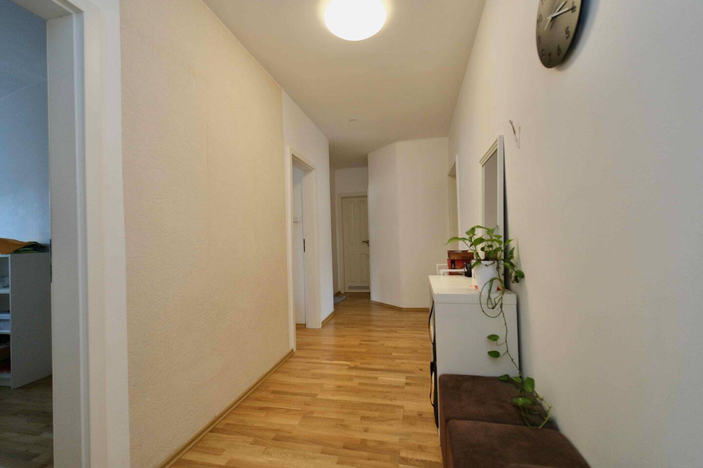 Thumbnail-Charmante Wohnung mit durchdachter Raumaufteilung und stilvollem Ambiente