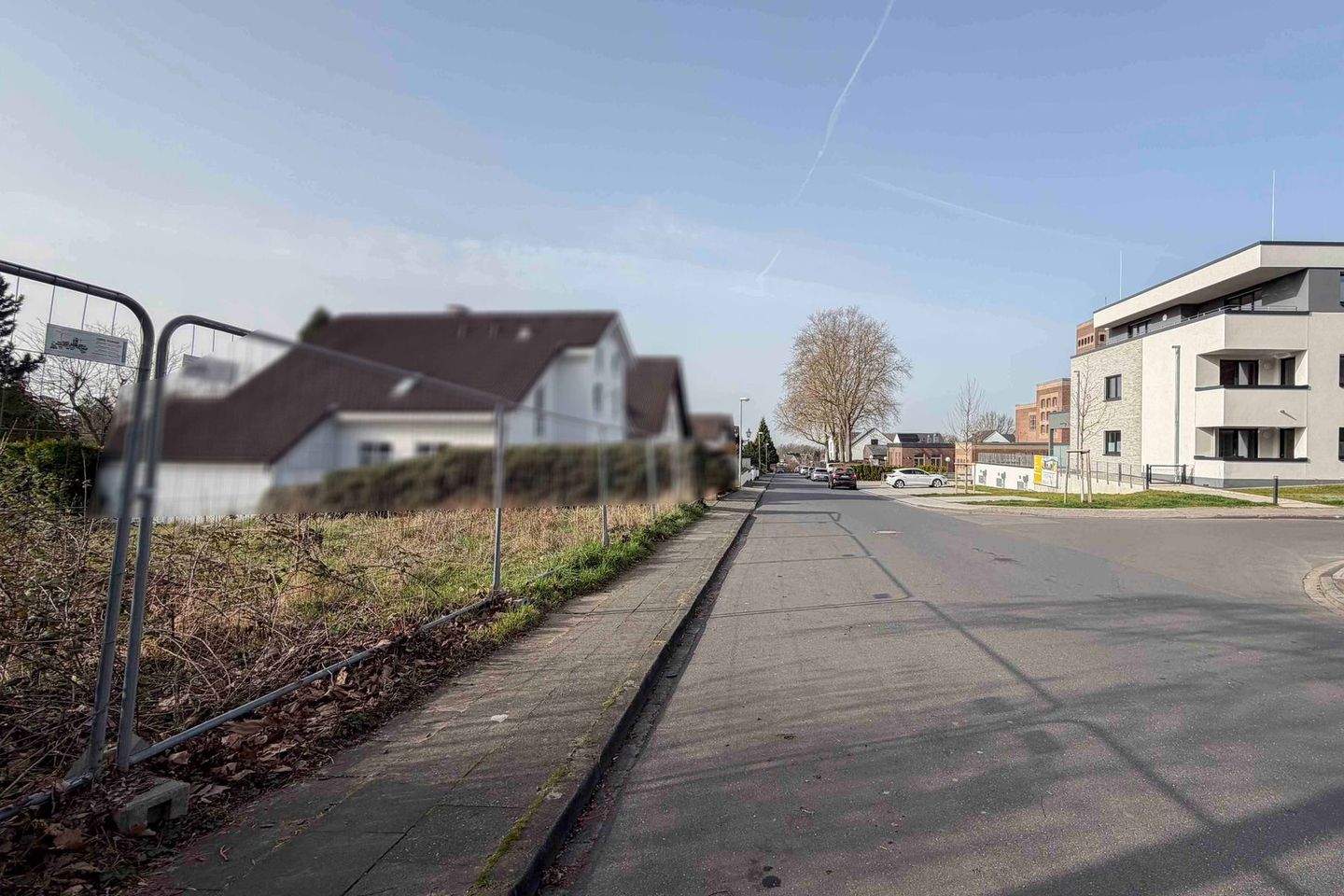 Thumbnail-Großzügiges Grundstück in ruhiger Bestlage - Perfekte Grundlage für Ihr individuelles Traumhaus