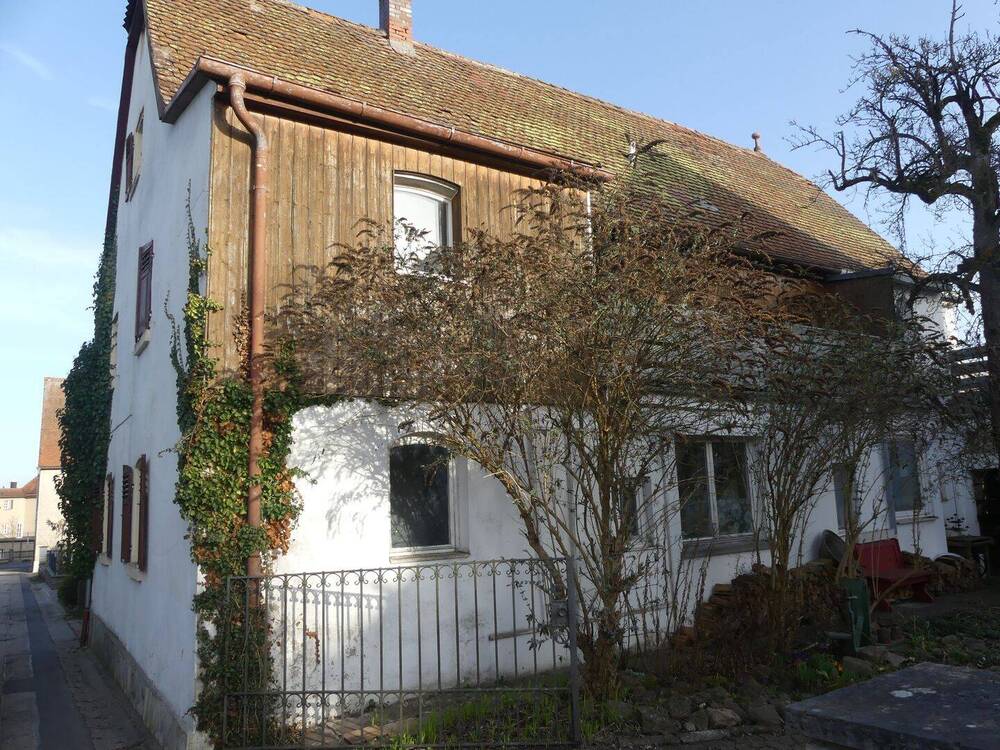 Thumbnail-1-2 Familienhaus in Heilsbronn! Größtenteils vermietet!