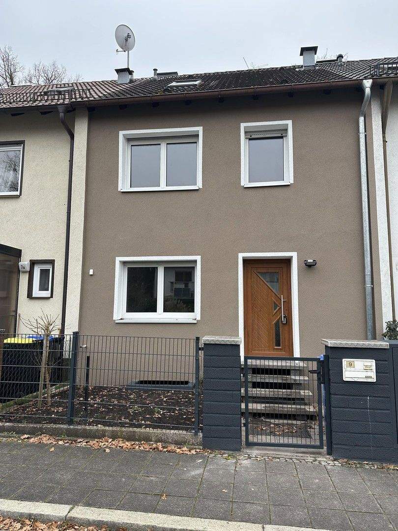 Thumbnail-Neu saniertes Reihenhaus in N-Gebersdorf nahe U-Bahnstation inkl. Garage + Stellplatz und Keller