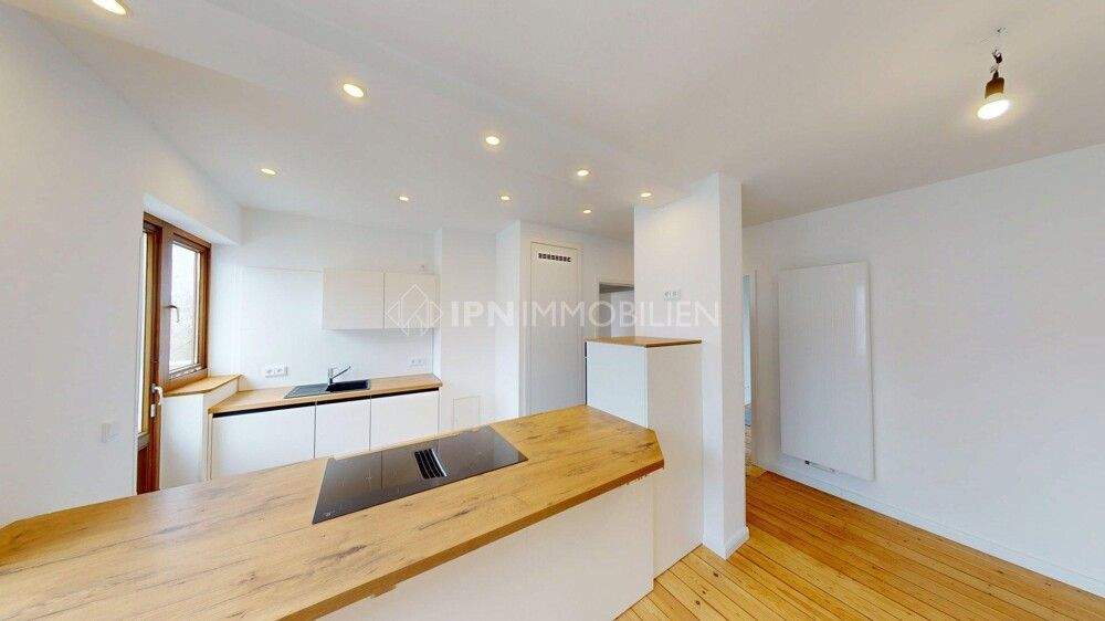 Thumbnail-RESERVIERT! Erstbezug nach Sanierung: lichtdurchflutete 4,5-Raum Altbauwohnung