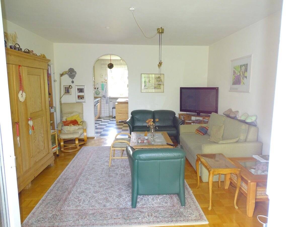 11 Wohnzimmer