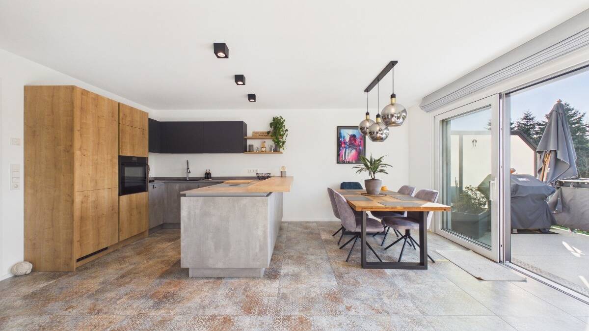 Thumbnail-Neuwertiges Appartement mit großem Balkon zu verkaufen