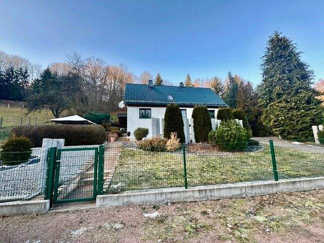 Thumbnail-Osterangebot zum Sonderpreis !!! Einfamilienhaus mit Pool - Zwischen Idylle und Stadtleben - in einem Ortsteil von Schmalkalden