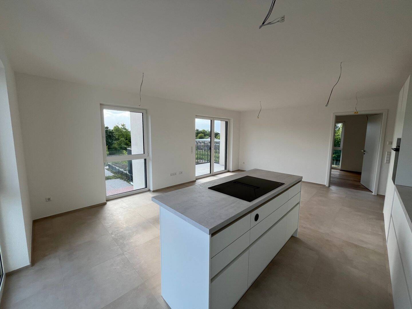 Thumbnail-Erstbezug: 4,5-Zimmer-OG-Wohnung mit Balkon und Küche