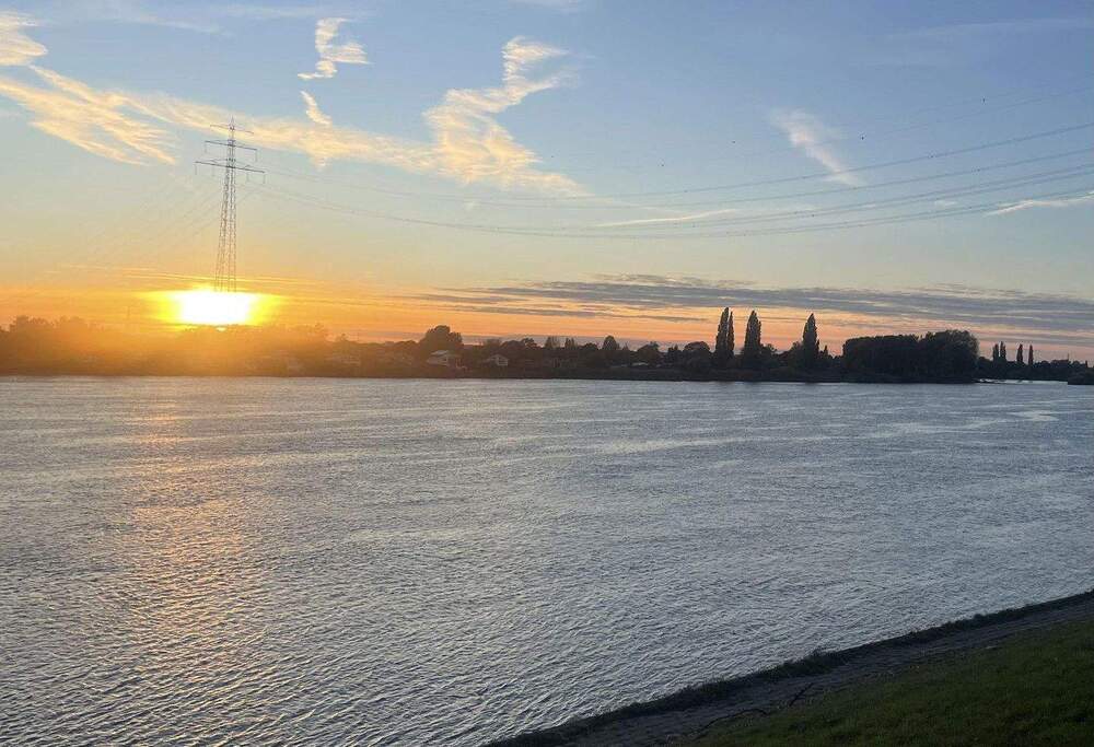 Thumbnail-Idylle am Elbdeich: Topgepflegtes Wohnhaus m. 2 Apartments