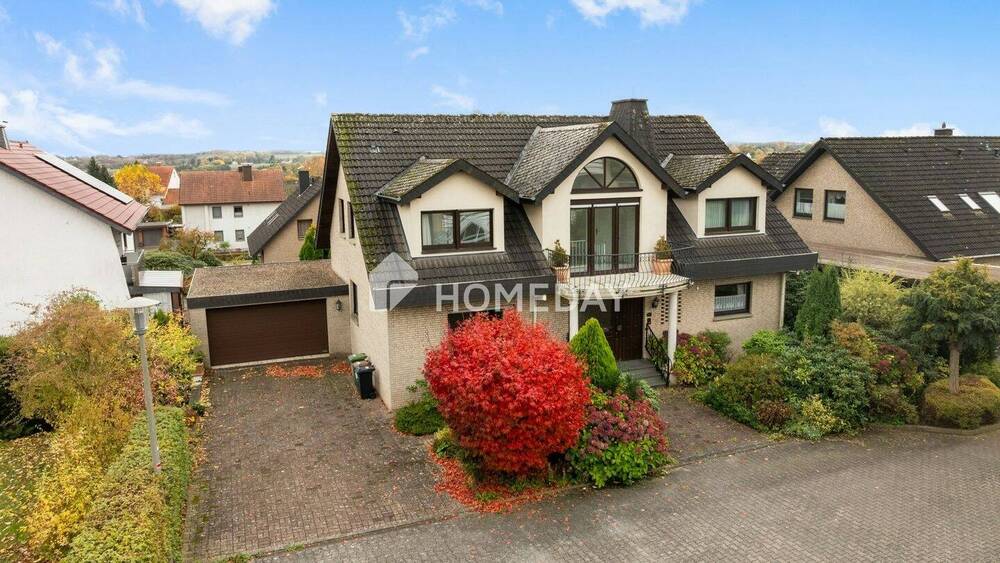 Thumbnail-Familienfreundliches Einfamilienhaus mit großem Garten, Kamin und Doppelgarage