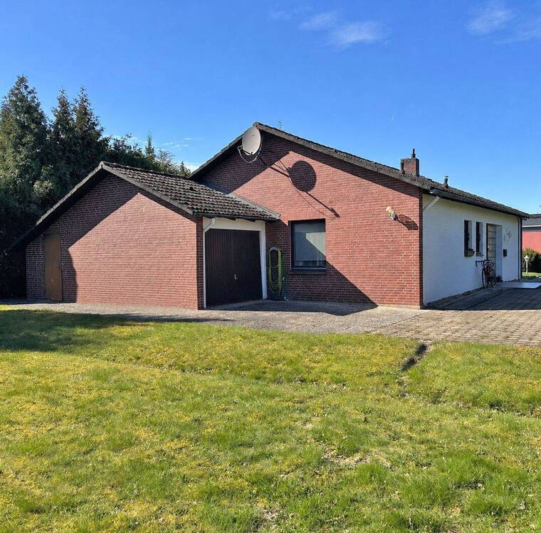 Thumbnail-Bungalow mit Anbaufläche mitten im Maschener Dorf
