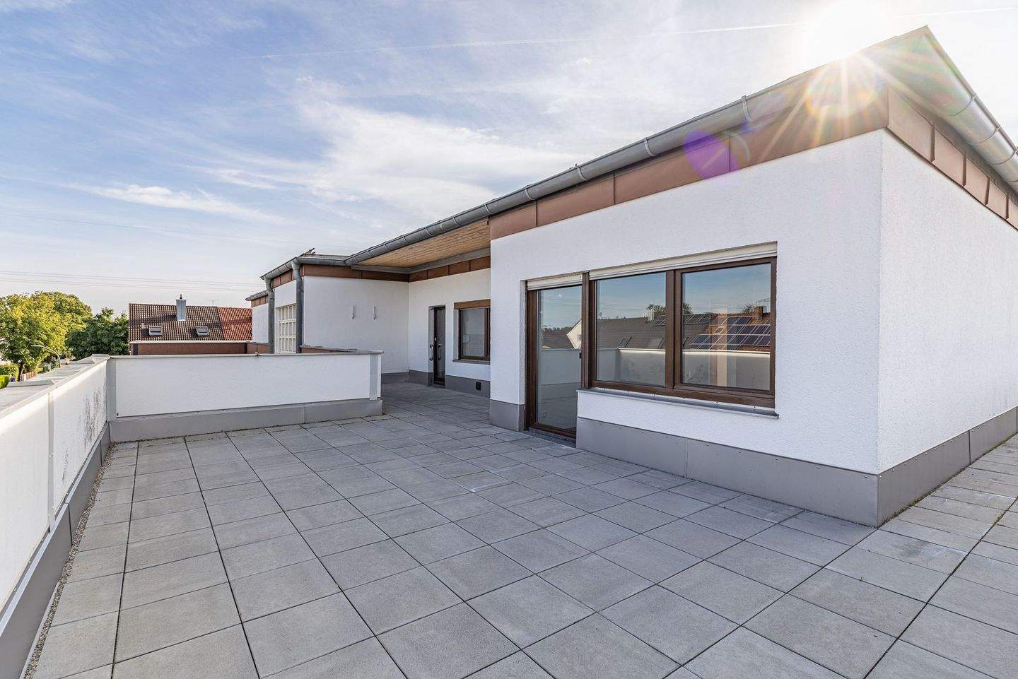 Thumbnail-3-Zimmer-Dachgeschosswohnung mit Weitblick und sonniger Terrasse in Seenähe