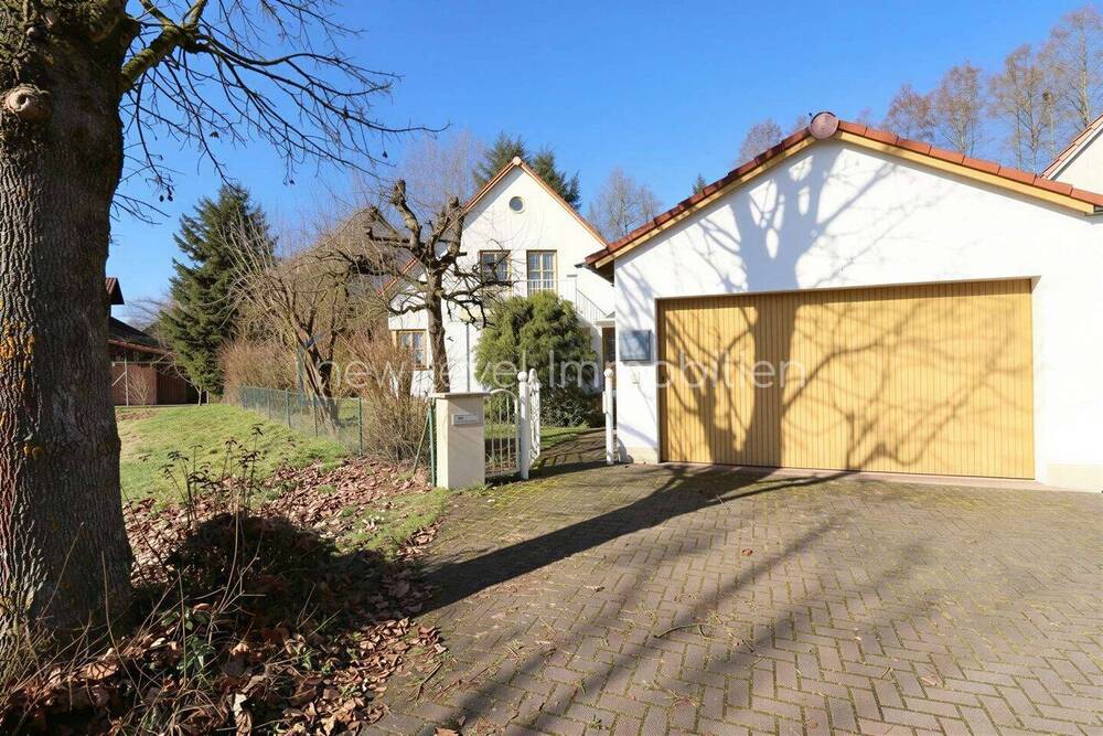 Thumbnail-Draußen im Grünen, drinnen im Glück: Ihr Familiennest nahe der Thermenwelt