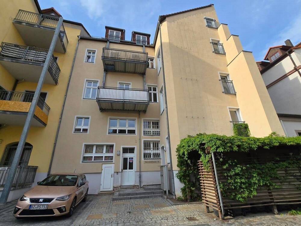 Thumbnail-großzügige 3-Zimmerwohnung in zentraler Lage mit ruhigen Südbalkon zum Innenhof