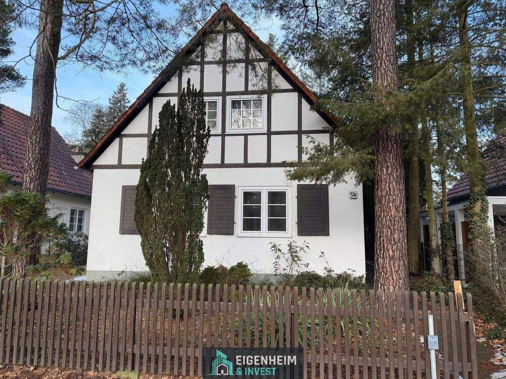 Thumbnail-Einfamilienhaus mit großen Garten, Südterrasse und Carport in Kleinmachnow