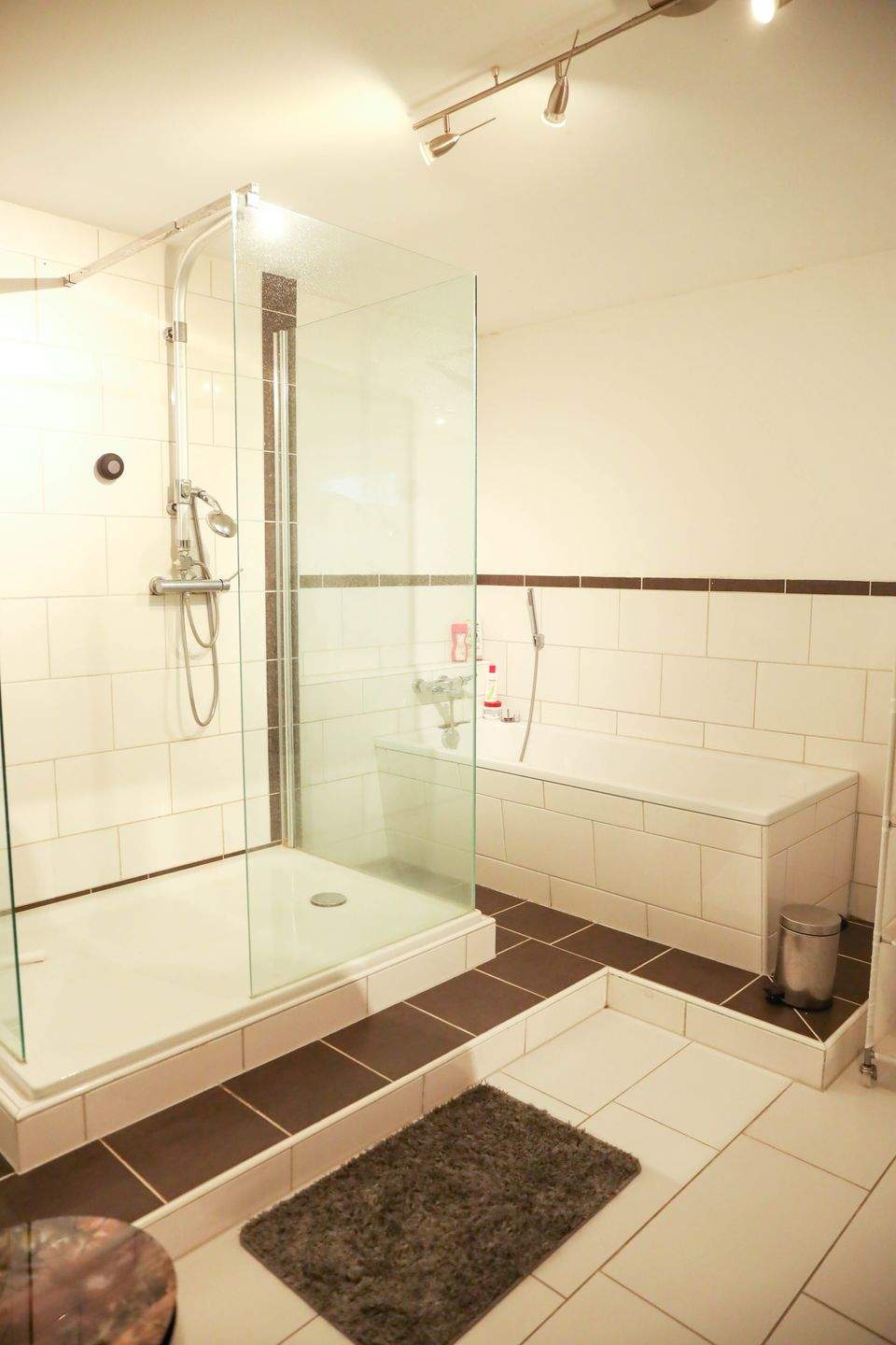 Thumbnail-Ruhig gelegene 2-Zimmer Wohnung (UG) mit Freisitz und Stellplatz sowie Nebenkostenpauschale