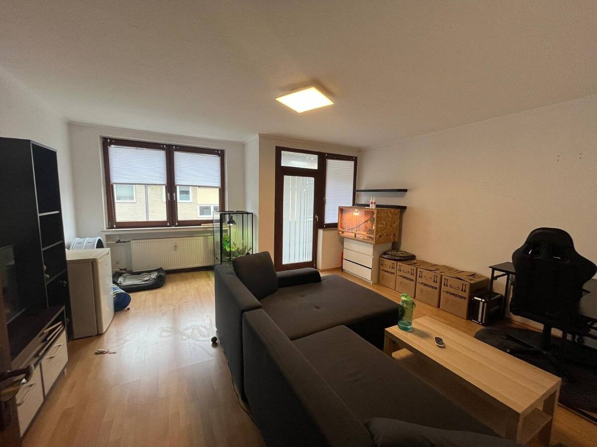 Thumbnail-Geestemünde 3 Zimmer 2 Balkone Bad mit Fenster 2OG