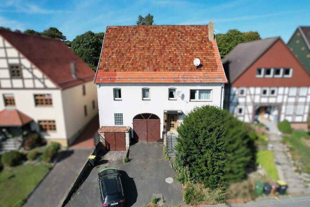 Thumbnail-Einfamilienhaus auf großem Grundstück mit 2.384 m² Fläche