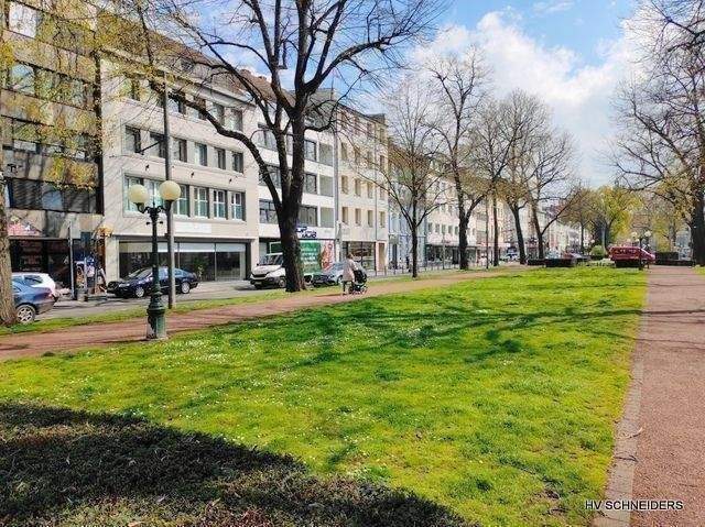Thumbnail-Krefeld-City, Ostwall 71 - 2 Zimmer-Wohnung im 5.OG mit 2 Balkonen und Aufzug für max. 2 Personen zum zeitnahen Einzug !!