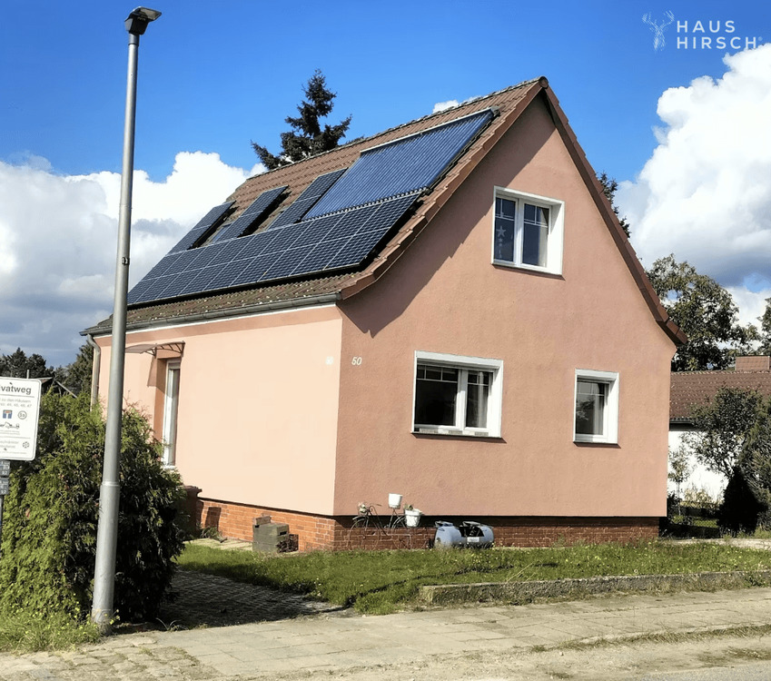 Thumbnail-Charmantes Einfamilienhaus in ruhiger Seitenstraße - modernisiert und einladend!