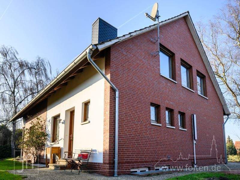 Thumbnail-Warsingsfehn: Großzügiges Einfamilienhaus auf TOP-Grundstück in zentraler Lage