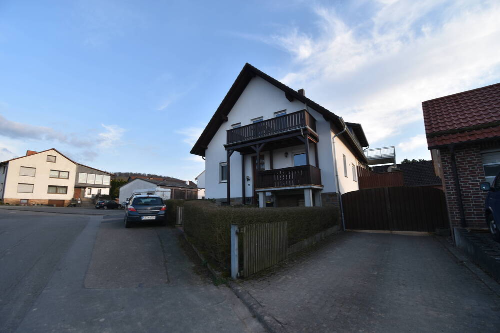 Thumbnail-Mit traumhaften Blick in Habichtswald wohnen! 2 ZKB mit Balkon