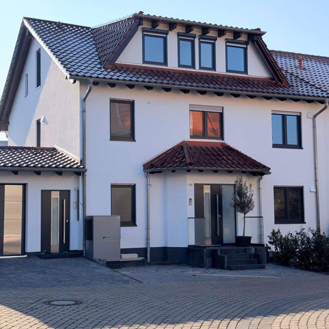 Thumbnail-Exklusiver Neubau im Erstbezug: Stilvolles Einfamilienhaus mit separater Einliegerwohnung