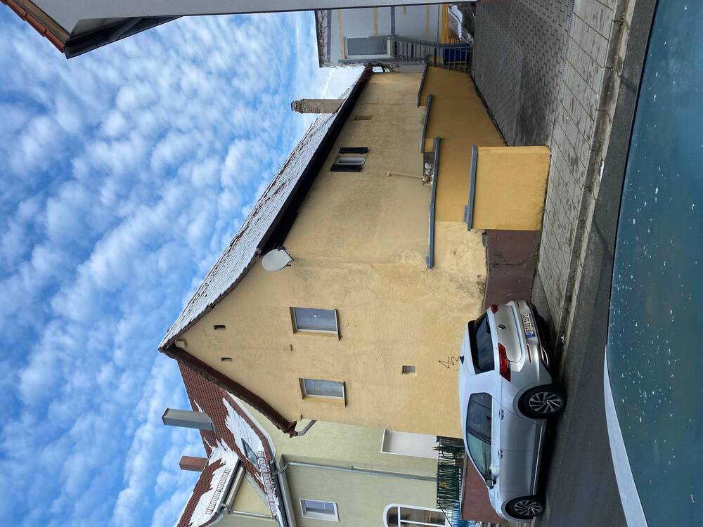 Thumbnail-kleines Haus mit kleinem Garten zu verkaufen