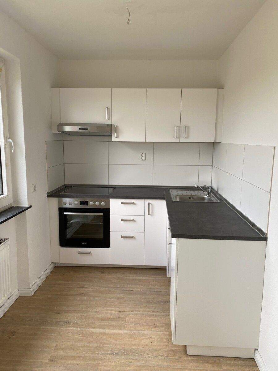 Thumbnail-Helle 2 -Zimmer + 2 halbe Zimmer mit Balkon in Uni-Nähe