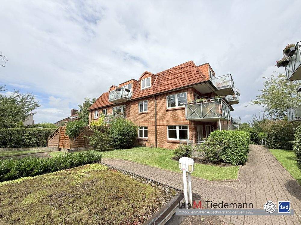 Thumbnail-St. Gertrud: Schöne 2 Zimmer-Wohnung im Hochparterre mit Balkon und Tiefgaragenstellplatz